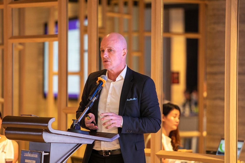 �������ʹ���-׷�󿵽�,����һ������