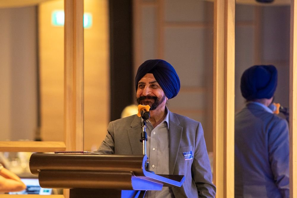 �������ʹ���-׷�󿵽�,����һ������