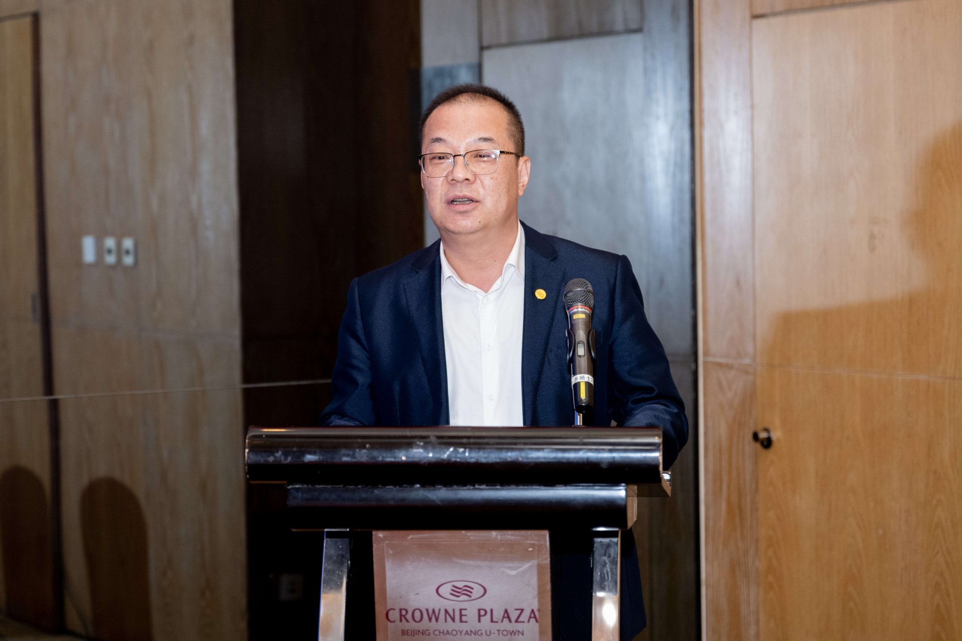 �������ʹ���-׷�󿵽�,����һ������