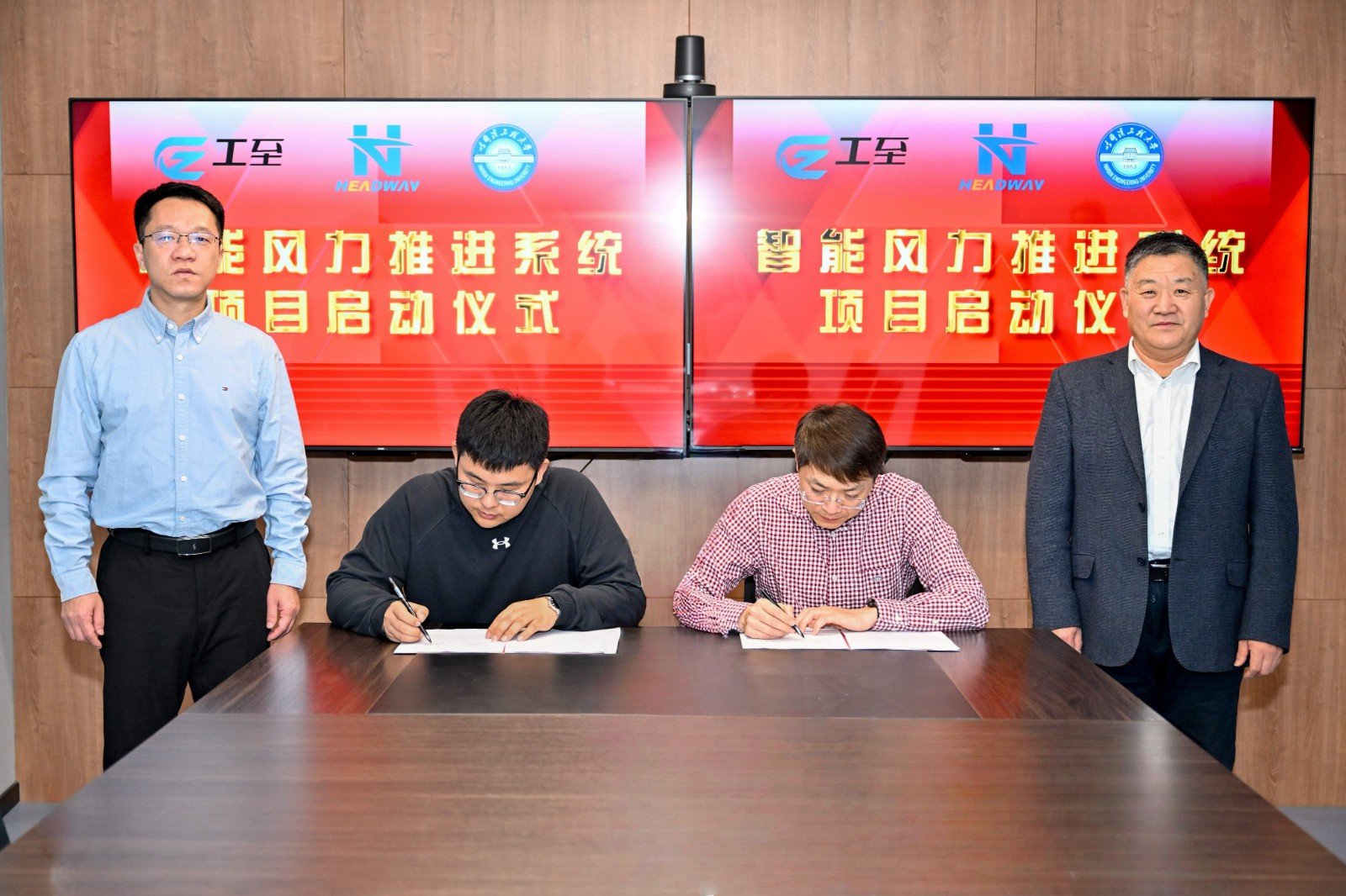 �������ʹ���-׷�󿵽�,����һ������